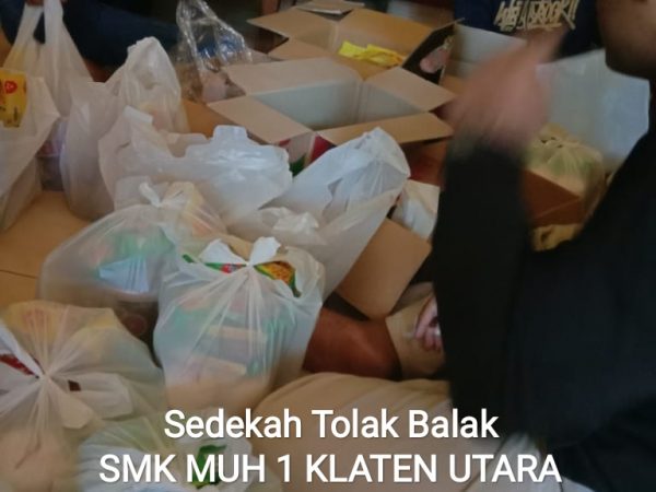 Budaya bersedekah SMK Muhammadiyah 1 Klaten Utara