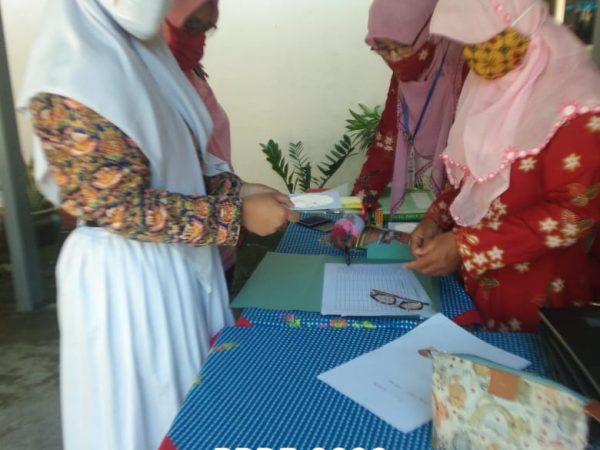 Pembagian leaflet PPDB 2020 SMK Muhammadiyah 1 Klaten Utara