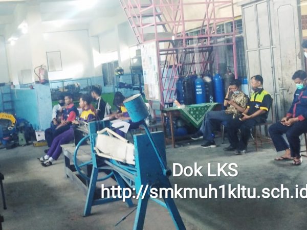 Juara 1 LKS welding dan Autocad SMK Muhammadiyah 1 Klaten Utara Juara 1 LKS welding dan Autocad SMK Muhammadiyah 1 Klaten Utara