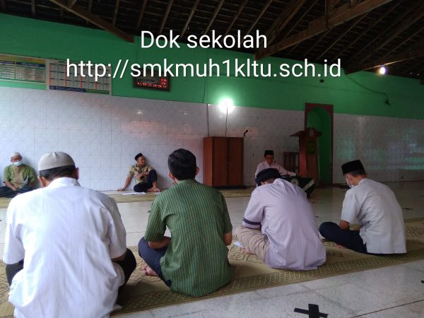 Kajian buka puasa bersama Ustadz Maryono