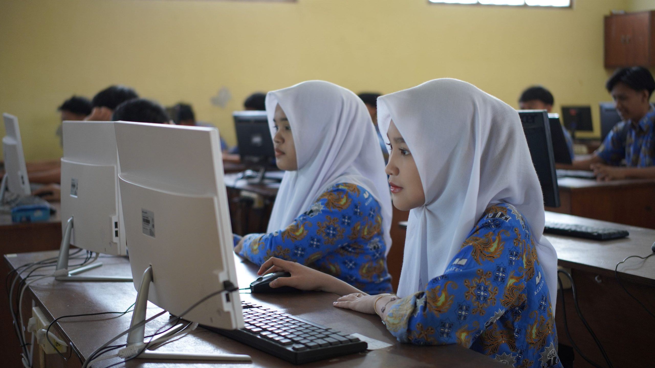Semangat Siswa SMK Muhammadiyah 1 Klaten Utara Mengikuti Simulasi TKA Hari Ini Semangat Siswa SMK Muhammadiyah 1 Klaten Utara Mengikuti Simulasi TKA Hari Ini